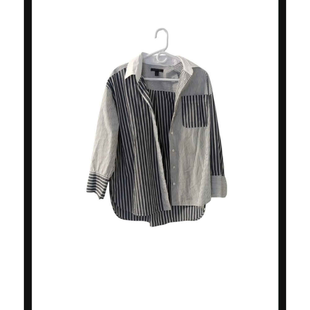 Banana Republic Petite L Striped Button Down Shirt Blue White 100% cotton